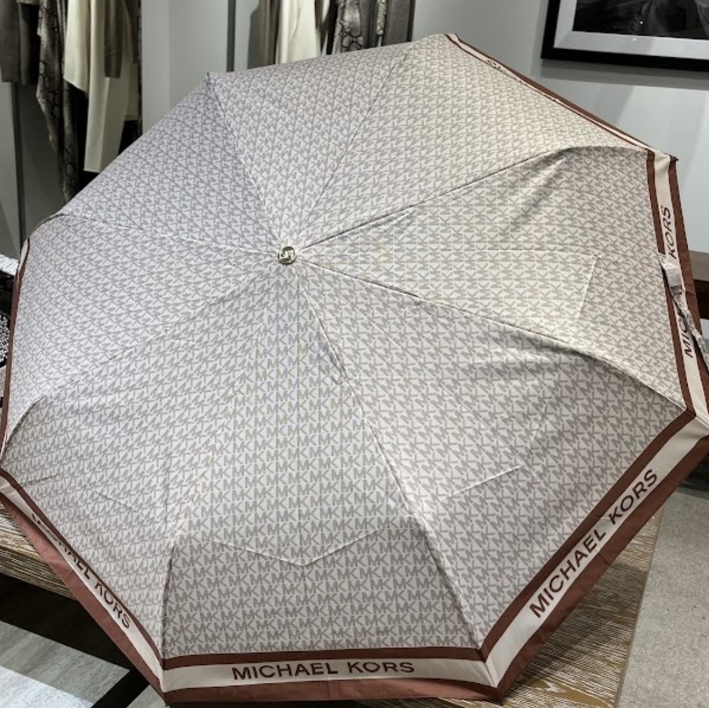 New michal kors umbrella